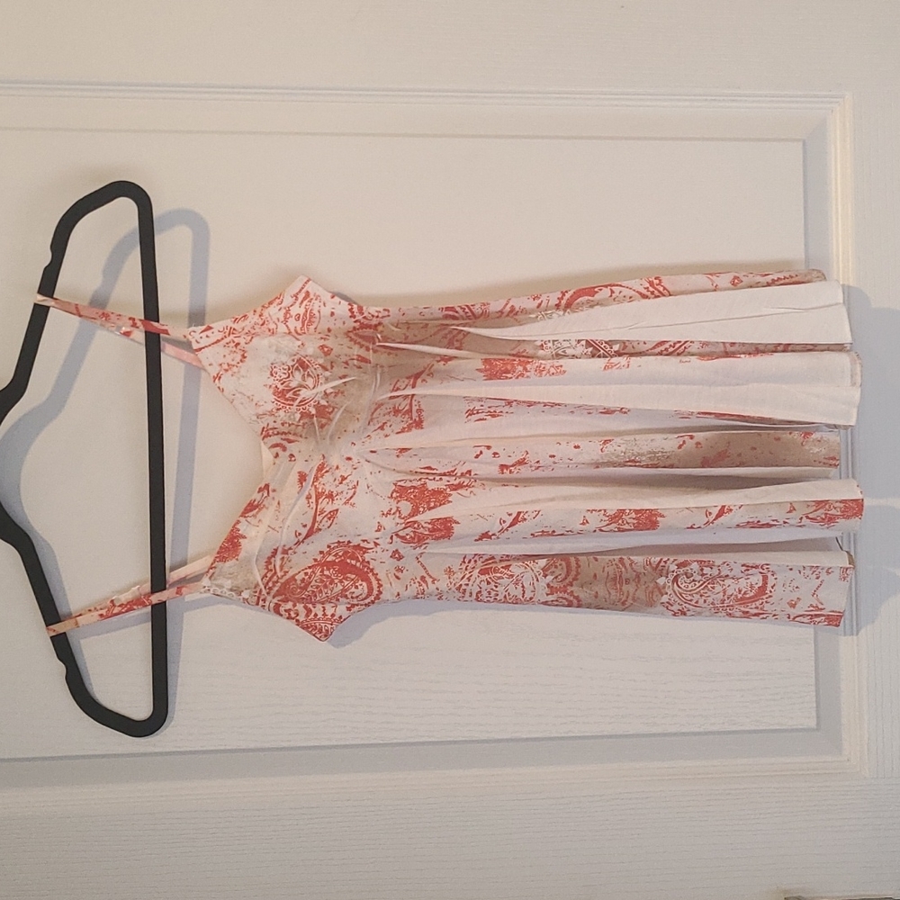 Mudd paisley print flowy tank